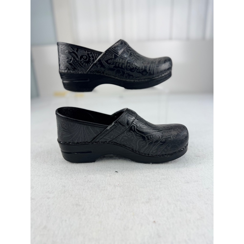 Dansko Professional Black Floral Embossed Leather Clogs Womens 40 US 9.5-10